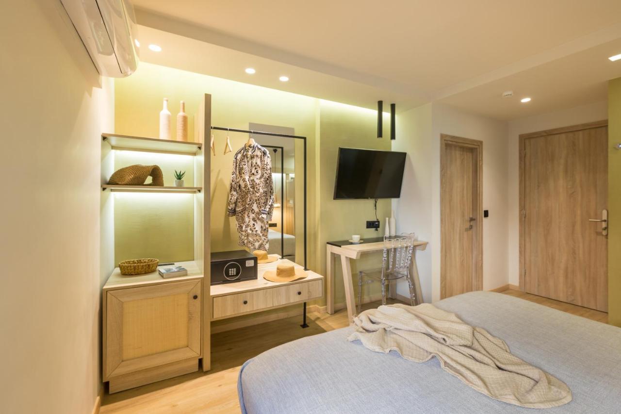 Aparthotel C *