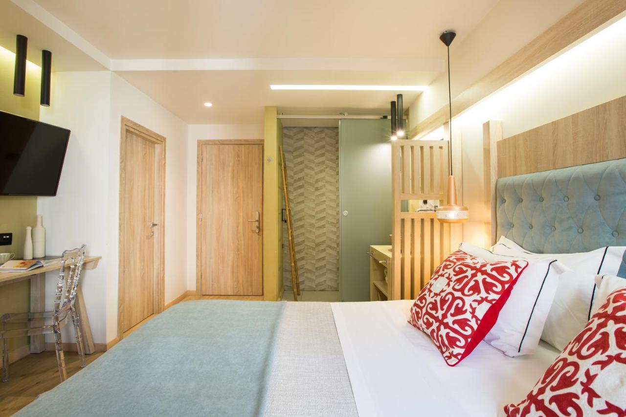 Aparthotel C *